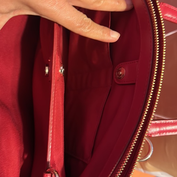 COACH LEATHER CARRIE TOTE SHOULDER BAG SATCHEL RED - Picture 4 of 6